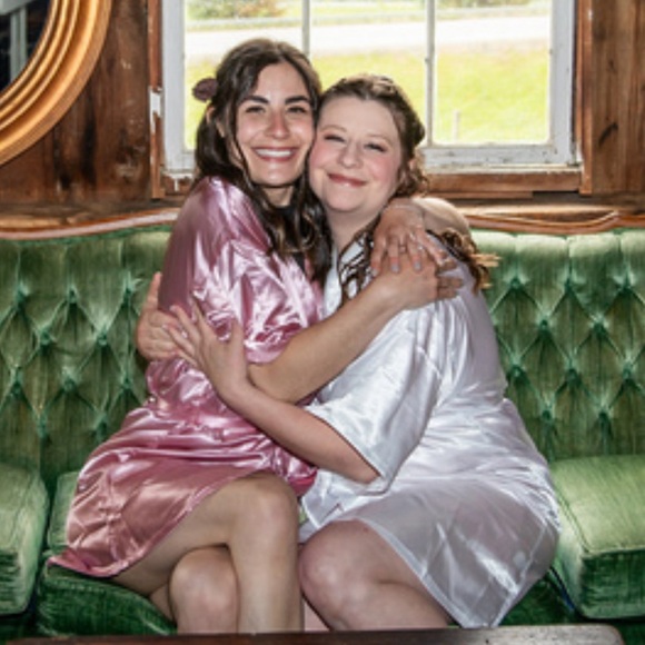 Meet your Posher, Danielle - Picture 6 of 16